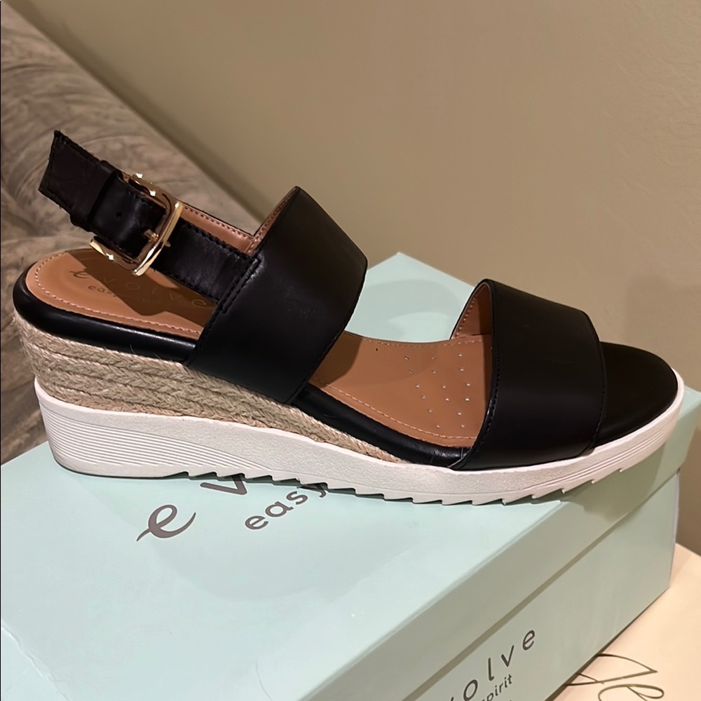 EVOLVE Black Wedge Sandals with Textured Straps